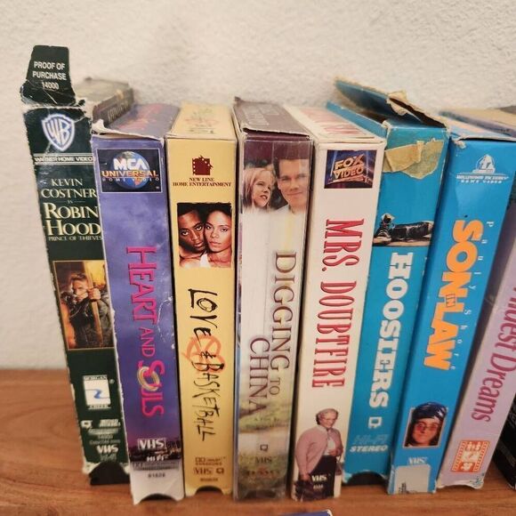 29 VHS video cassette tape bundle vintage lot Hoosiers Forrest Gump Robin Hood T - Picture 2 of 7